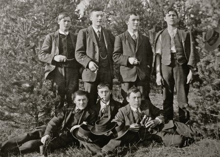 Junge Mumpfer Kerle um 1920