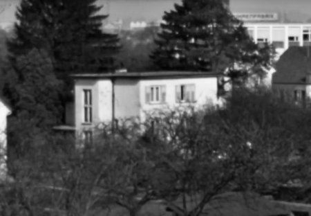 Hauptstrasse - westlicher Eingang mit dem Bauhaus, erbaut von Mathilde (Riede-) Hurt