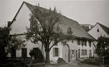 Hauptstrasse - beim östlichen Dorfeingang links, Haus Familie Franz Wunderlin, Schreiner's