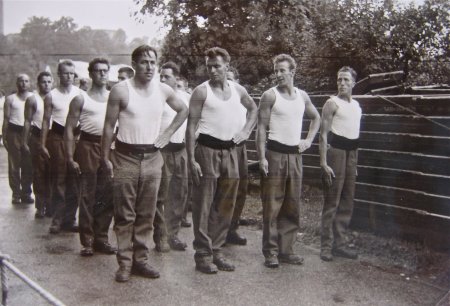 Pontoniere 1961 - Antreten zum Wettkampf in Reinfelden