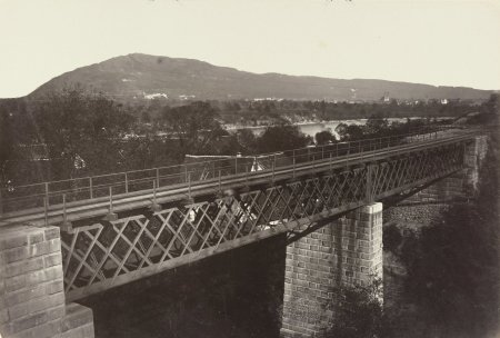 Bahn 1875 - Bahnbrücke aus Eisen mit einer Spur