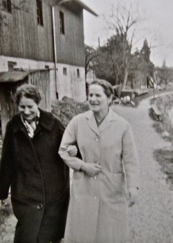 Spaziergang am Rhein um 1940