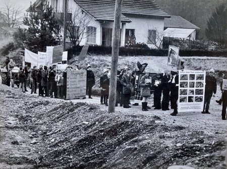 1970 Umzug in das neue Schulhaus 19. Dezember - Über die Mühlegasse hoch auf den Kapf