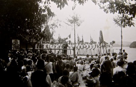 Turnverein 1943 - Fahnenweihe auf dem Festplatz am Rhein