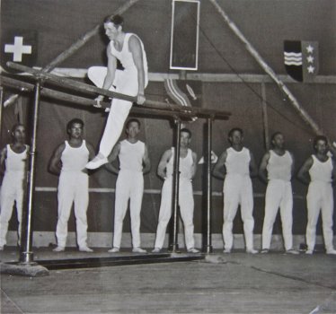 Turnverein 1963 - Barrenturnen